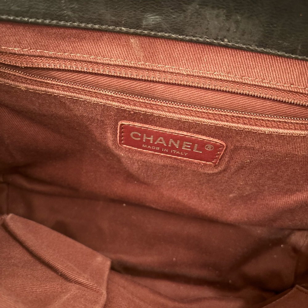 SALE!!!CHANEL Authentic black handbag - Picture 14 of 16